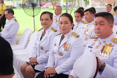 เข้าร่วมพิธีเสกนำพระพุทธมนต์ศักดิ์สิทธิ์และพิธีเวียนเทียนสมโภชน้ำพระพุทธมนต์ศักดิ์สิทธิ์ เพื่อใช้ในงานเฉลิมพระเกียรติพระบาทสมเด็จพระเจ้าอยู่หัว ... พารามิเตอร์รูปภาพ 1